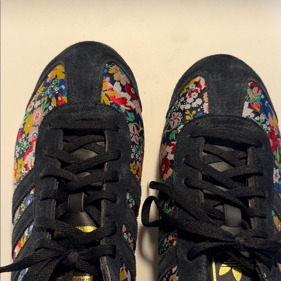 adidas Liberty London Floral Tapestry Suede Stripes Sneakers Size 10 - Picture 8 of 14